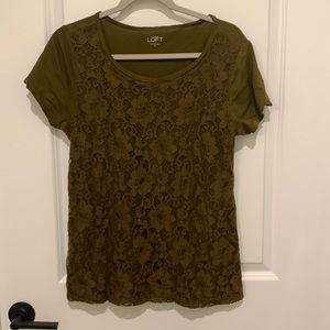 Crochet patterned short sleeved top